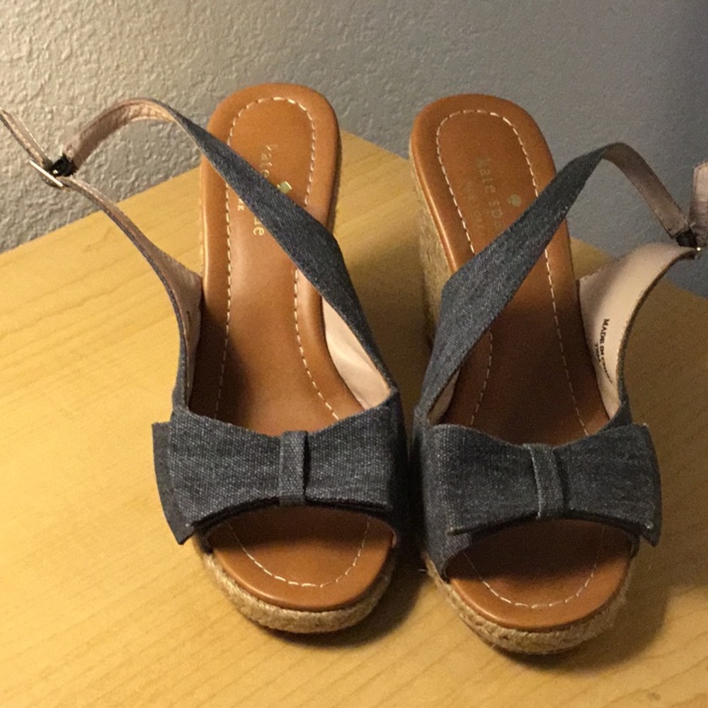 ♠️♠️ EUC Cute Kate Spade wedge sanders. 7 1/2 ♠️♠️